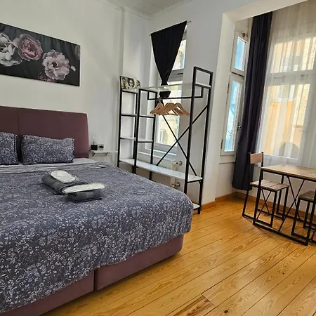 Modern L Affordable L Central L Spacious *